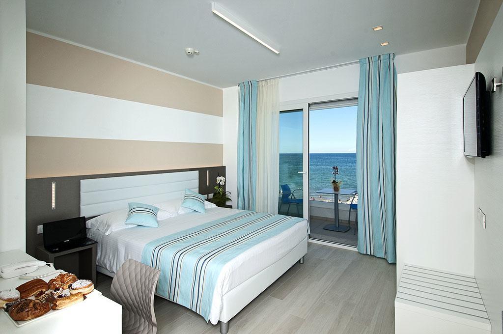 Lungomare Relax Residence Misano Adriatico Exterior foto